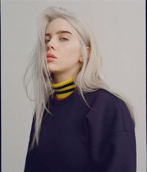 Ever since eilish's incredible vogue photoshoot, fans have praised the singer for inspiring them by being comfortable in her body. Billie | Eilish panosundaki Pin
