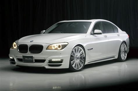 The newly updated 2013 bmw 7 series will again set new benchmarks in its class for performance, luxury, efficiency and safety. Wald International Tunes the BMW 7 Series - autoevolution
