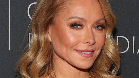 Kelly Ripa Opens Up About Her Son S Dyslexia