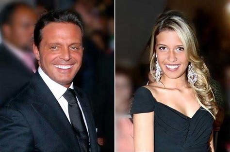 La hija de luis miguel tomó un. Michelle Salas habla si es celosa con las novias de Luis ...