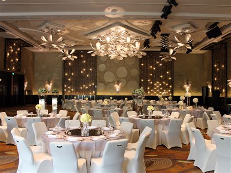 Let our wedding photographers tell your love story today! Hotel venues in Singapore: Plan a Korean-inspired wedding ...