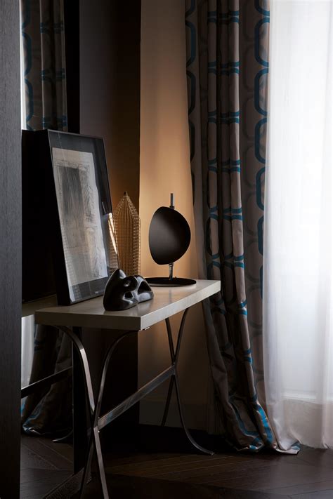 Crafted to imitate the perpetual motion of celestial bodies, this floor lamp features 2 rotating half spheres on the slender stem that take the led light source and provide both indirect and reflected illumination. Superluna | 197 & designer furniture | Architonic