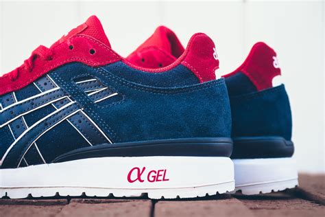 Most of the time, red mage attacks enemies from a safe distance with powerful spells, but as a red mage is necessary that you keep in balance your two resource bars: ASICS GT II Red White Blue - Sneaker Bar Detroit