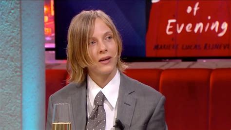 Elke pensioenuitvoerder heeft zijn eigen regeling. Marieke Lucas Rijneveld na winnen prijs: 'Nu met pensioen ...