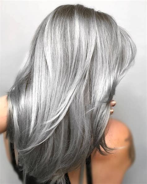 cool Модный пепельный цвет волос фото Трендовые оттенки Пепельный цвет волос Цвет