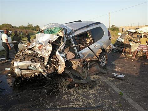 Mozambique 17 People Killed In Manhiça Crash Mozambique