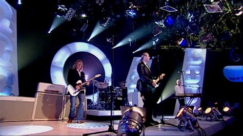 Status Quo The Party Aint Over Yet Totp 18 9 2005 Youtube