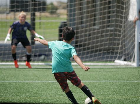 Tons of rock blir deres eksklusivt eneste show i norge. Soccer Training Program - Intermediate - Winter 2020 ...