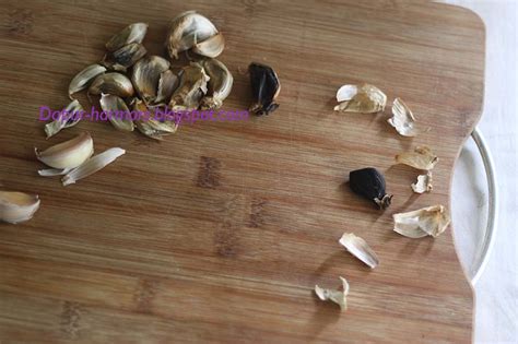 Makan black garlic.denyut nyeri hilang,,,terapi 2 minggu sudah bisa aktifitas dengan normal. Dapur Harmoni: Cara Membuat Black Garlic