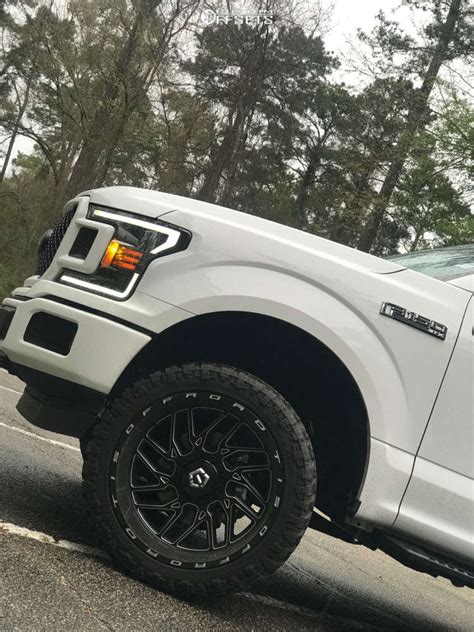 2019 Ford F 150 With 22x12 44 Tis 544bm And 33125r22 Black Bear Mud