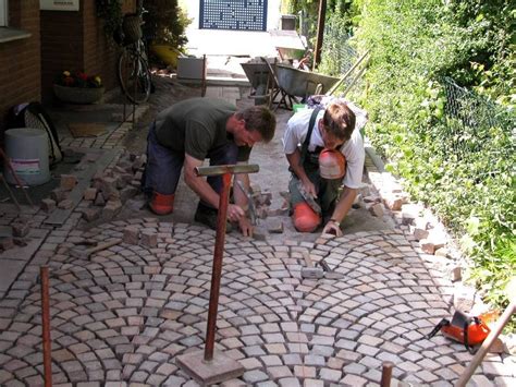 Garten pflaster mosaikhandwerk buntglasmuster mosaikideen mosaikblumen glasmalerei kunst mosaikkunst glas. Natursteinpflaster verlegen (mit Bildern) | Garten ...