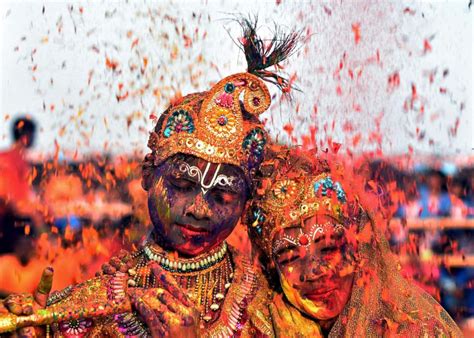Indias Colorful Holi Festival Abc News
