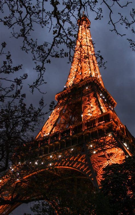 Eiffel Tower Light Show Eiffel Tower Lights Eiffel Tower At Night