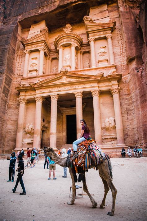 The Rose City Of Petra Lovelaughexplore City Of Petra Explore