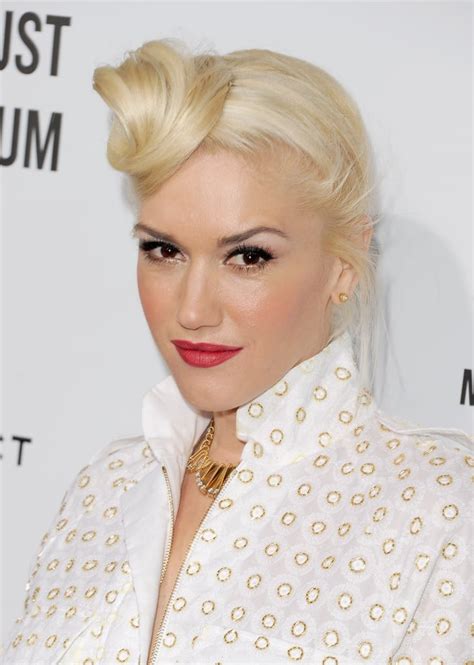 Sexy Gwen Stefani Pictures Popsugar Celebrity Uk Photo 32