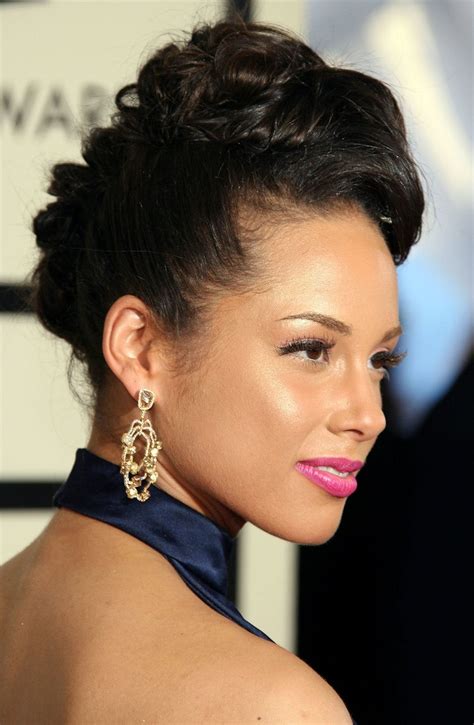 Alicia Keys Most Head Turning Hairstyles Of All Time Huffpost Life