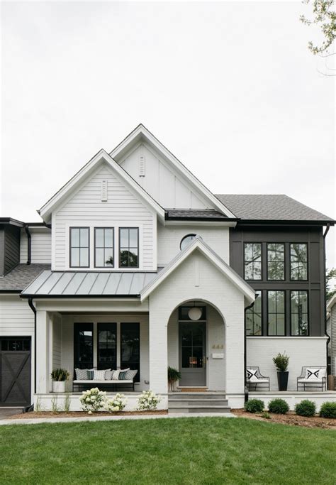 2021 Exterior House Color Trends See 1 Cute Home In 3 Exterior Paint