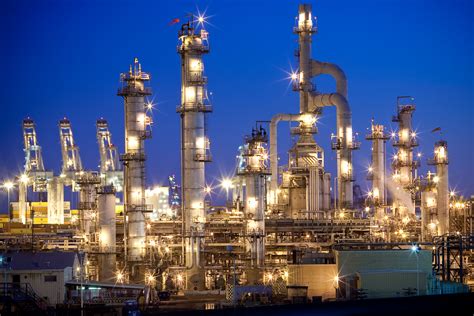 Refining Crude Oil To Oil Products The Long Tail Pipe