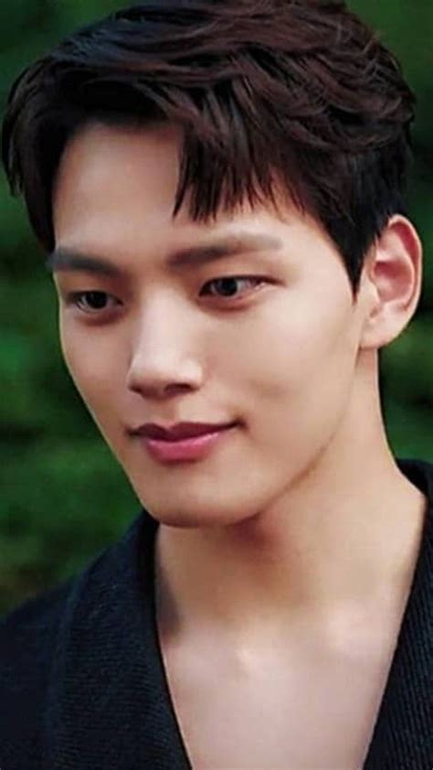 Joush oct 08 2020 7:31 am is there any yeo jin goo movies/dramas that have happy ending? Pin de Olga Trinidad-McAllister en @yeojin9oo 7 en 2020 ...