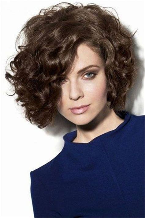 Short Curly Thick Hairstyles Trend In 2019 Thick Hair Styles Short