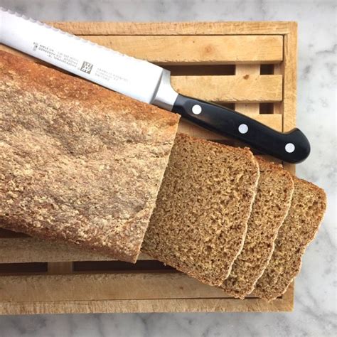 This recipe is a fall classic that serves a coat muffin tins with cooking spray or line with paper liners. Oat Bran Bread | Bran bread recipe, Oat bran bread recipe ...