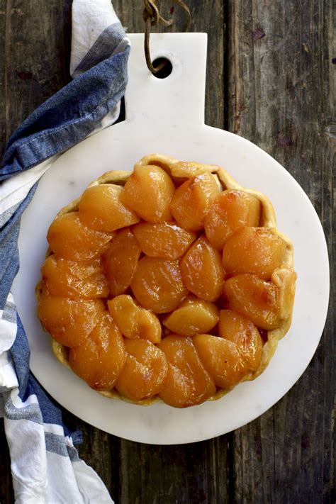 A Classic French Apple Tarte Tatin Simmer Sauce