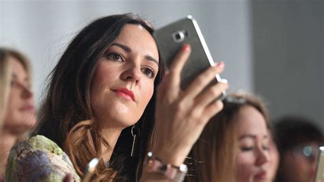 Die ehemalige ffhmoderatorin steffi burmeister arbeitet nicht mehr bei der polizei in fulda die zusammenarbeit wurde nach nur wenigen. Johanna Klum auf bemerkenswertem Bild und wichtiger ...