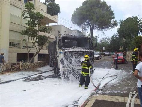תוכלו לבחור בעסקים לפי התמחות ספציפית, עסקים הנתונים שירות בחיפה וחיפה והסביבה או ישובים אחרים. שריפה בחיפה: שריפת משאית ברחוב סיגליות בכרמל | חי פה ...