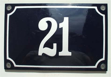 No 21 Blue 17x10cm Classic Enamels Signs