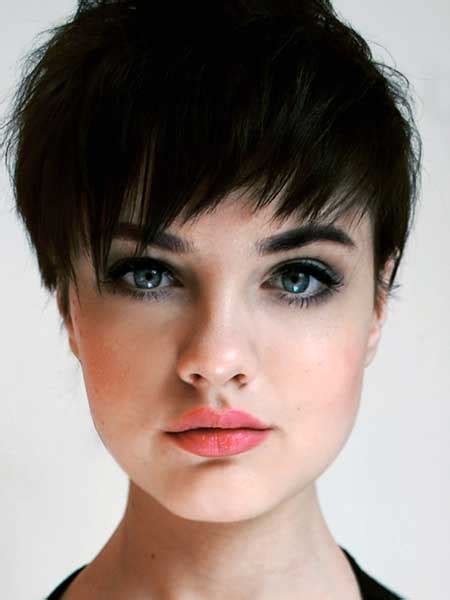 A buzz cut is any of a variety of short hairstyles usually designed with electric clippers. 30 Best Short Hairstyles for Round Faces | Short ...