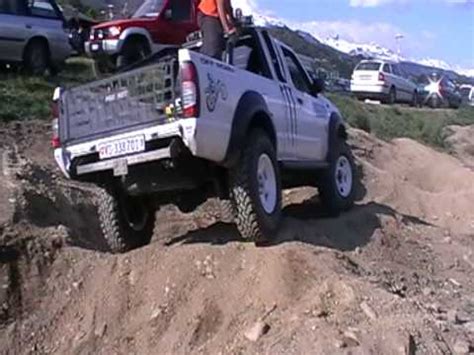 Modifikasi cutting sticker memang rupanya tidak hanya diperuntukkan untuk jenis mobil sporty, tapi anda bisa juga memesan berbagai macam desain cutting sticker sesuai selera. Philracing3 off road pick-up Nissan 4x4 - YouTube