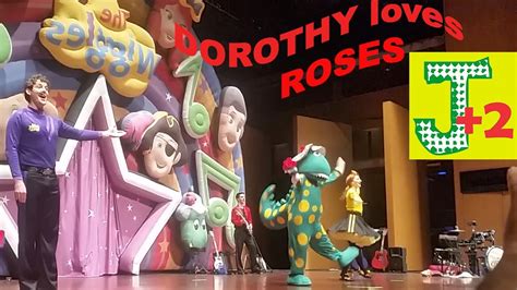 The Wiggles Dorothy The Dinosaur Loves Roses And Dance Ballet Youtube