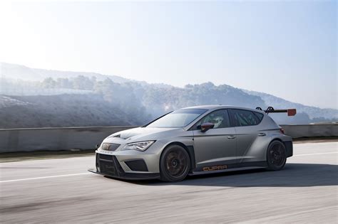 Con una velocità massima di 250 km orari e un cambio a 7 rapporti, la nuova cupra formentor è un'iniezione di pura adrenalina. CUPRA laat sportieve ambities zien met TCR racer - Autoblog.nl