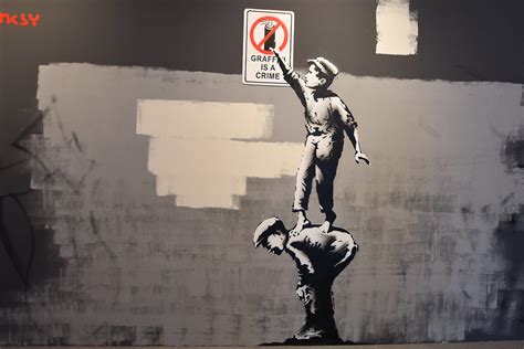 The Mystery Of Banksy Ausstellung In Berlin Wieder Geöffnet