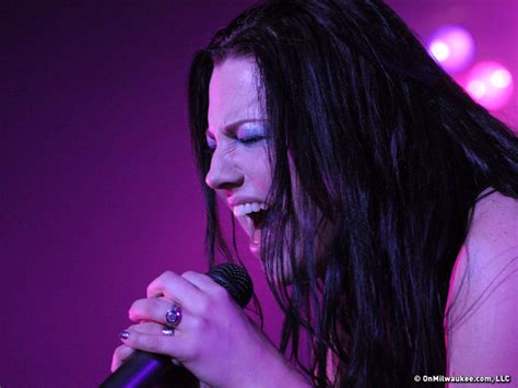 Evanescence Brings New Tour Top Selling Disc To Town