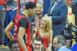 Get the latest news and information for the new orleans saints. Fox sideline reporter Jennifer Hale always the achiever ...