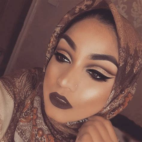 Pin By Luxyhijab On Hijabis Makeup Looks مكياج المحجبات Makeup