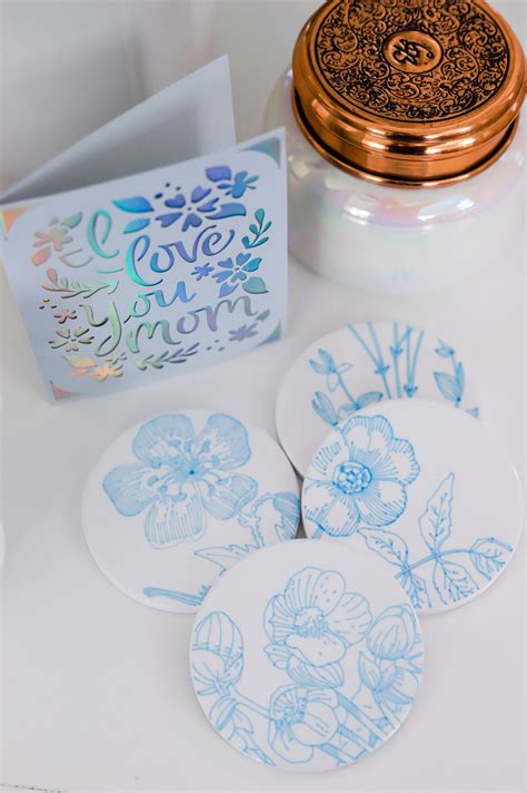 Check spelling or type a new query. Easy DIY Gifts for Mom Made with Cricut Joy and EasyPress2 ...