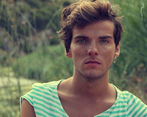Diogo tiene 5 empleos en su perfil. Diogo Martins - a model from Portugal | Model Management