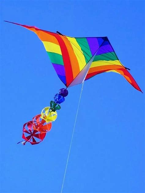 Pin By Teresa Langston On Over The Rainbow Kite Making Kite Flying