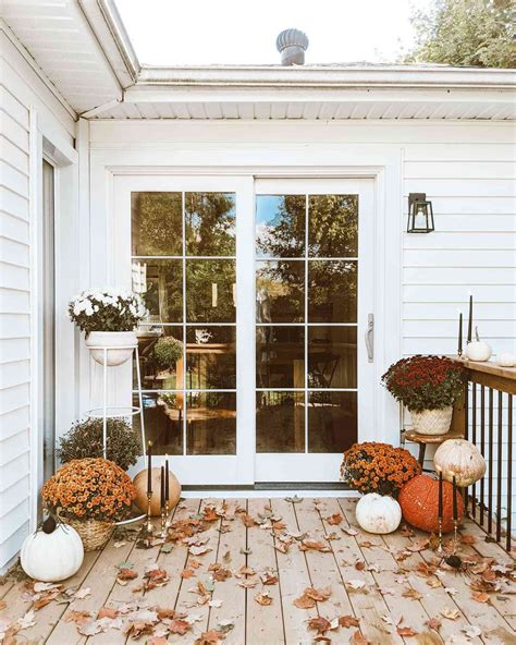 40 Fall Outdoor Decorating Ideas For A Cozy Entry