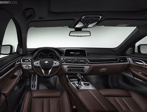 The 2021 bmw 7 series has a stylish interior with quality materials in most areas, though the cabin isn't quite as lavish as that of some top rivals. 2016 BMW 7 Series: Exterior and Interior Design