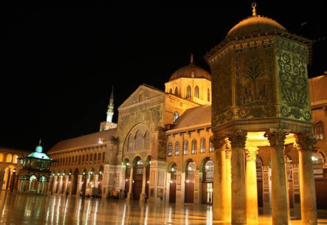 المسجد الأموي التاريخي القديم في العاصمة السورية دمشق صحيفة الاقتصادية