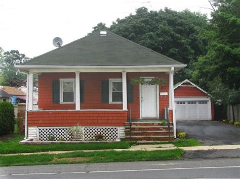 Bright colours like crimson, yellow and orange present an interesting and aesthetically pleasing distinction to the. Bungalow Colors and Small Changes make Big Curb Appeal Impact