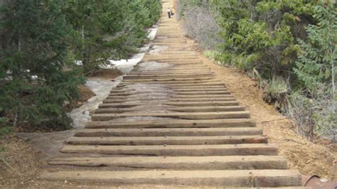 A Staircase To The Clouds In Colorado Has 2768 Steps Videos From The