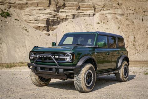 2022 Ford Bronco Gains Two Exterior Colors Drops Three Existing Hues