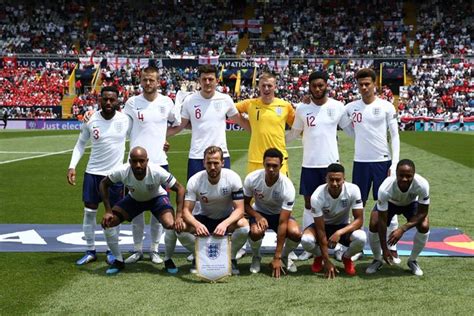 تدخل منتخب انجلترا مباراة الدنمارك اليوم بعد ان ألهمت إنجلترا بعد أن استغرق هاري كين كل أربع دقائق لكسر الجمود ، سجل المنتخب الإنجليزي الحكيم مجموعة من الأهداف في الشوط الثاني حيث ارتفع كين وهاري. هاري كين يعلق على فوز إنجلترا بالمركز الثالث في دوري الأمم ...