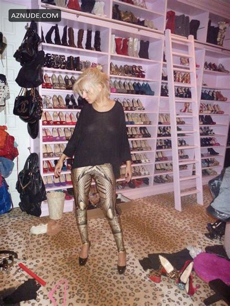 Christina Aguilera Nude In Makeup Room Aznude