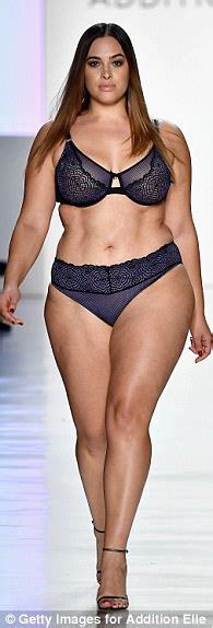 Ashley Graham Takes Addition Elle Runway At Nyfw Daily Mail Online