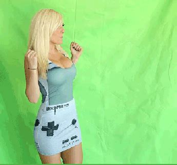 Sexy Gifs Of The Sensational Jessica Nigri Gifs Izismile Com